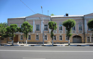 Здание мужской гимназии  Зелятрова