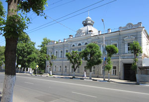 Здание бывших  Дворянского  земельного  банка и  Крестьянского  поземельного  банка